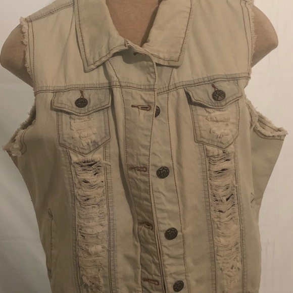 Vintage Inspired Denim Vest - Picture 1 of 4